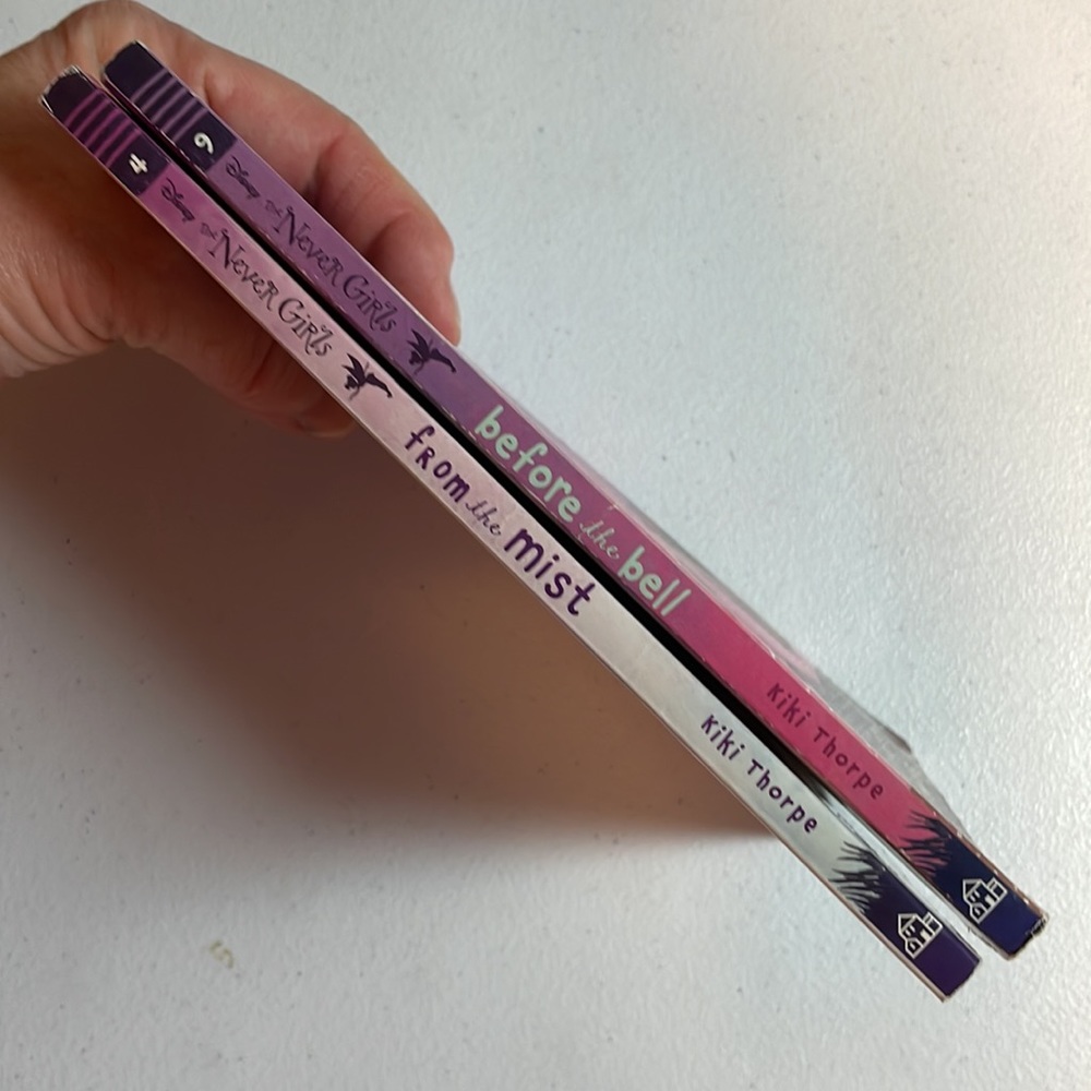 ๐2/$6 2-Book Bundle Never Girls Series - Picture 3 of 16